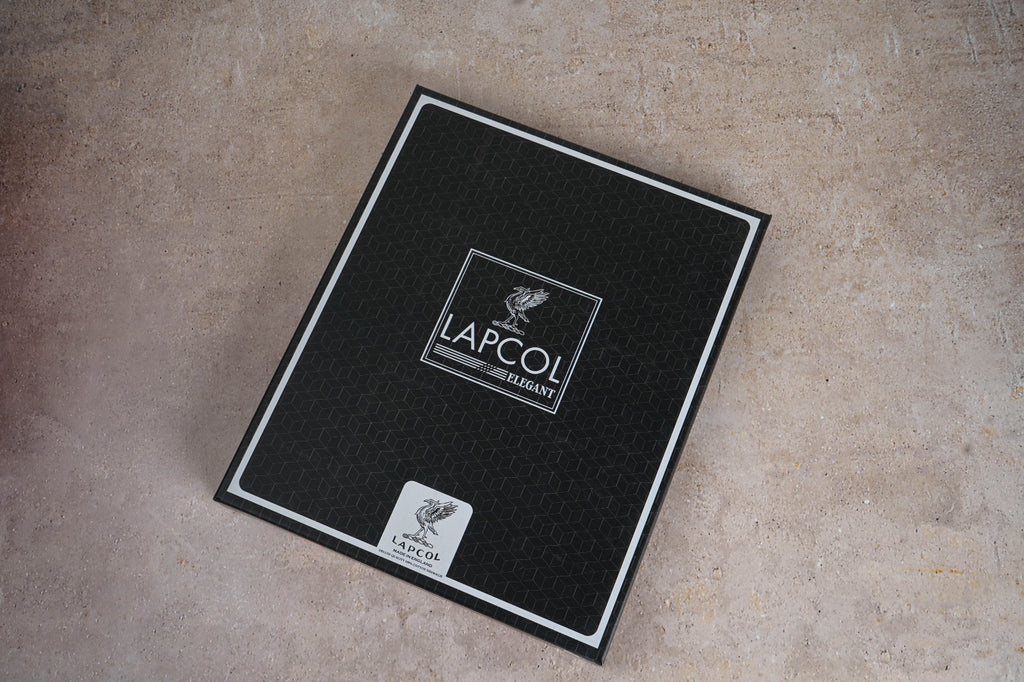 شماغ لابكول أحمر