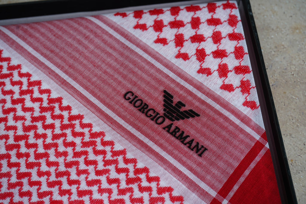 شماغ جورجيو أرماني أحمر