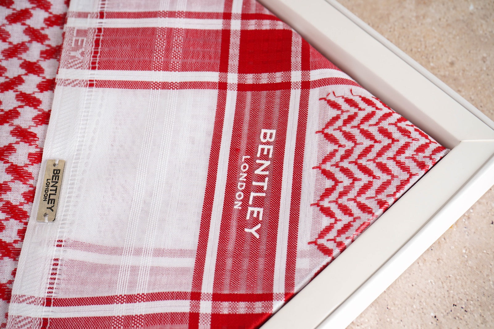 شماغ بنتلي احمر